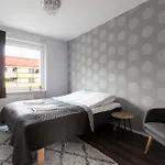 Daire Cosy Downtown With Balcony *