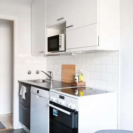 Cosy Downtown With Balcony Apartment